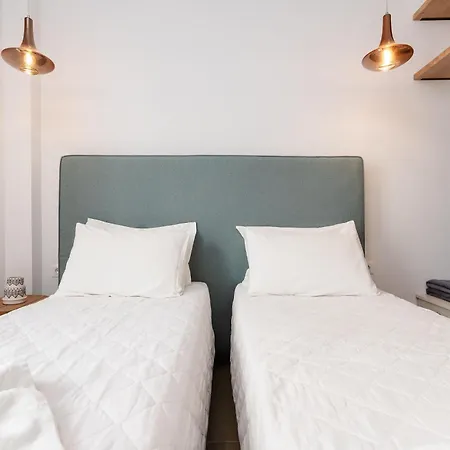 Connection Naxos Town *