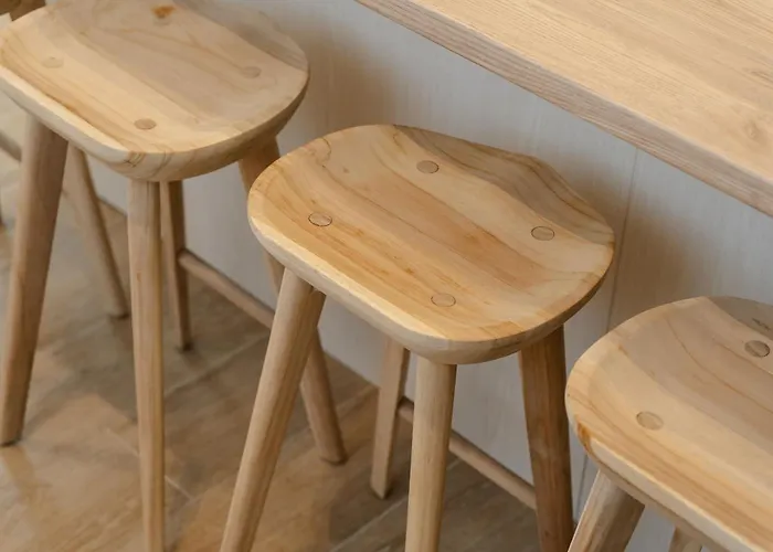 Connection Naxos Town