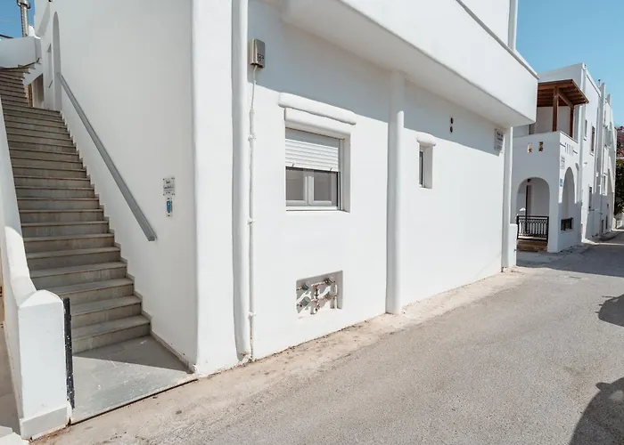 Connection Naxos Town *