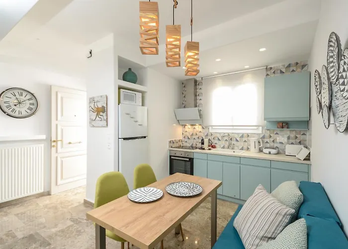 Connection Naxos Town * Naxos City