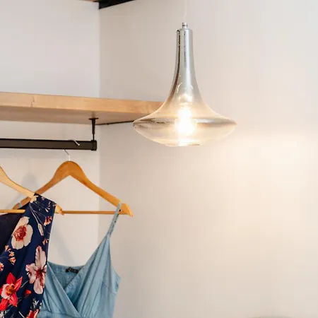 Connection Naxos Town