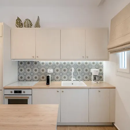 Connection Naxos Town * Naxos City