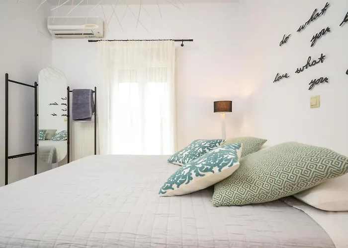 Connection Naxos Town *