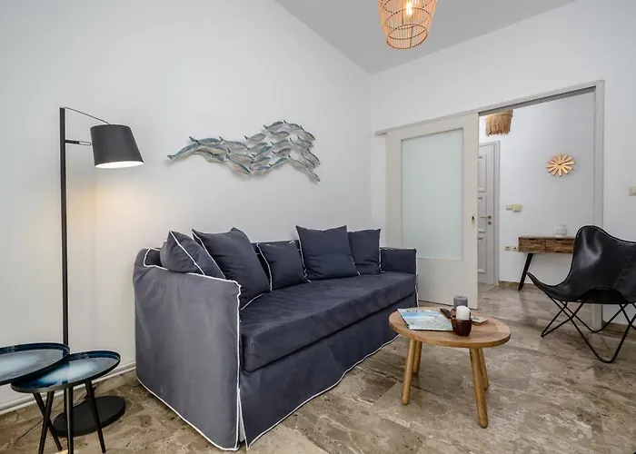 Connection Naxos Town * Naxos City