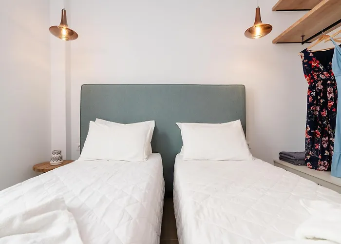 Connection Naxos Town *