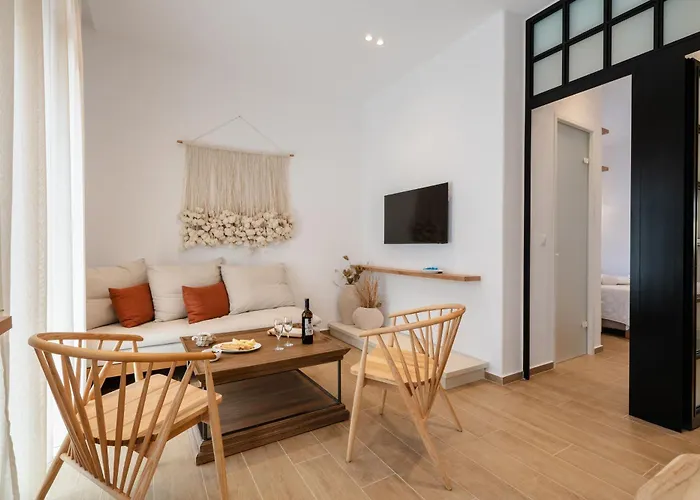 Connection Naxos Town Tatil Evi *