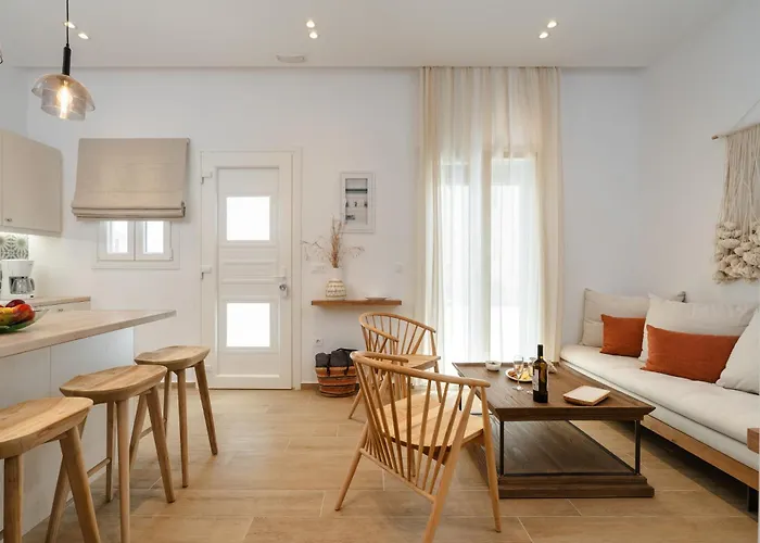 Connection Naxos Town *