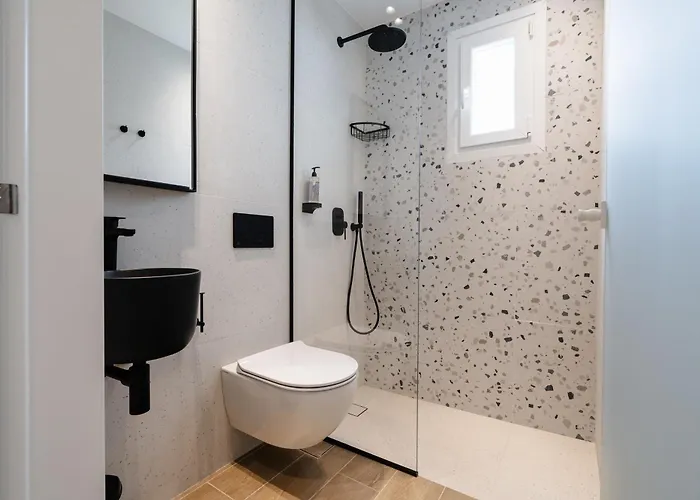 Connection Naxos Town * Naxos City