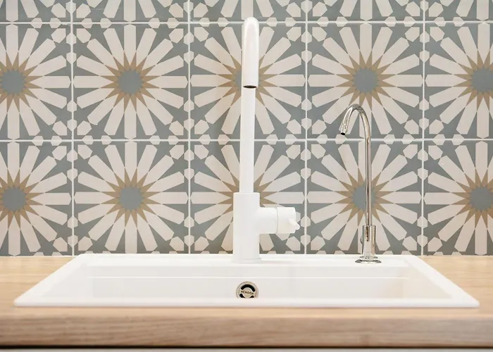 Connection Naxos Town *